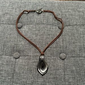 Vintage Necklace teardrop-shaped glass pendant